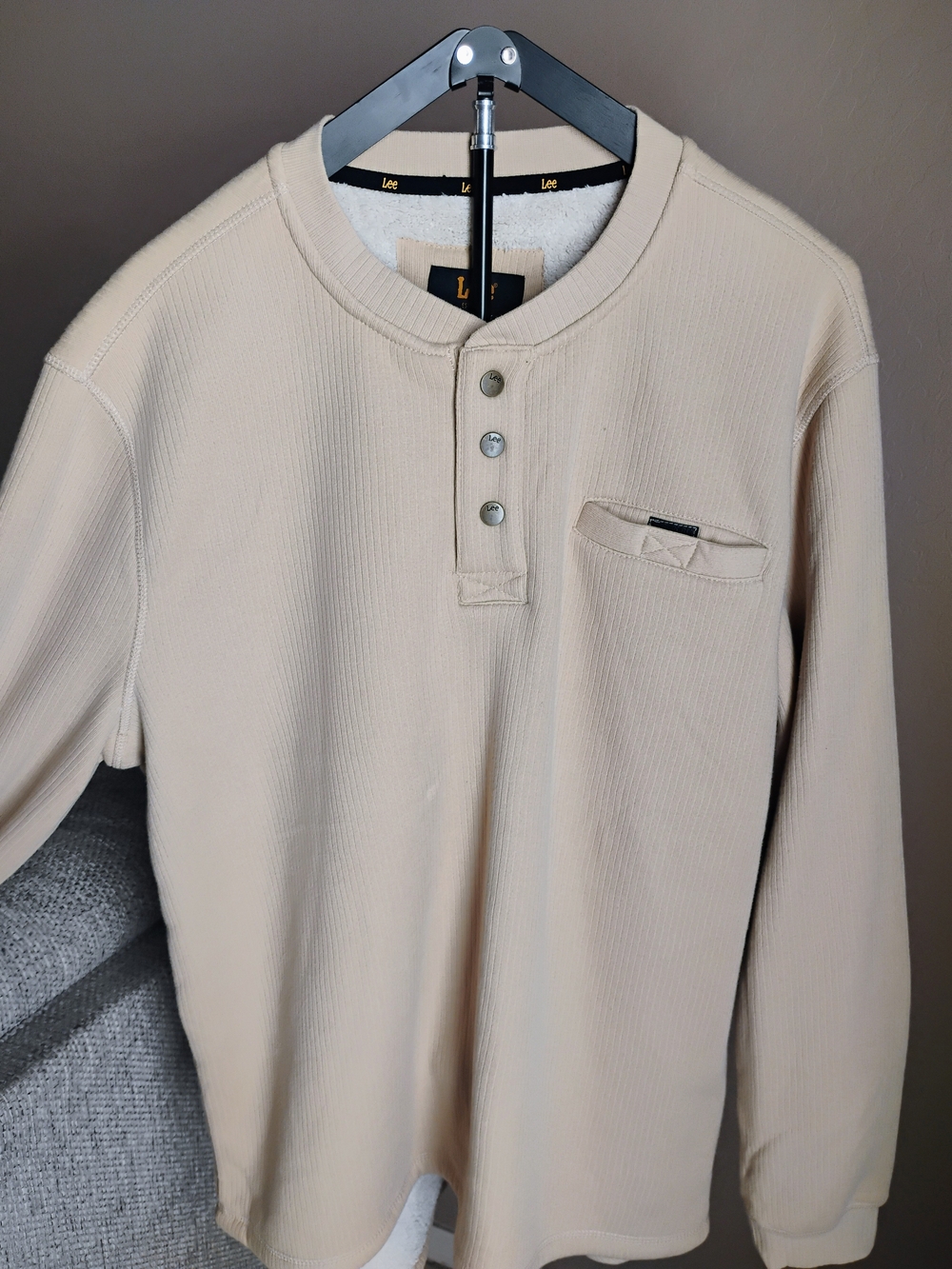 Lee Men’s Size L Cream Waffle Henley Long Sleeve With Sherpa Lining